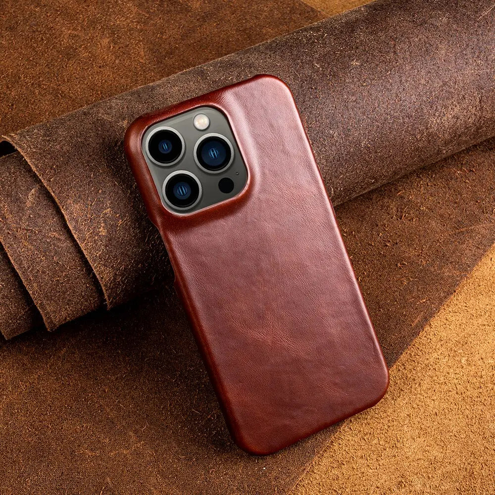siopsrl | RoyalLeather: Luxurious, handmade case made of genuine cowhide leather for the iPhone