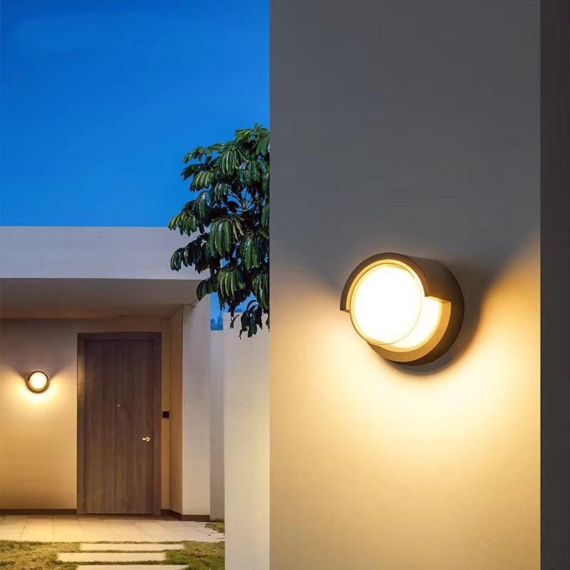 Siopsrl| Modern Outdoor LED Wall Light with Motion Sensor – Waterproof IP65 Security Lighting
