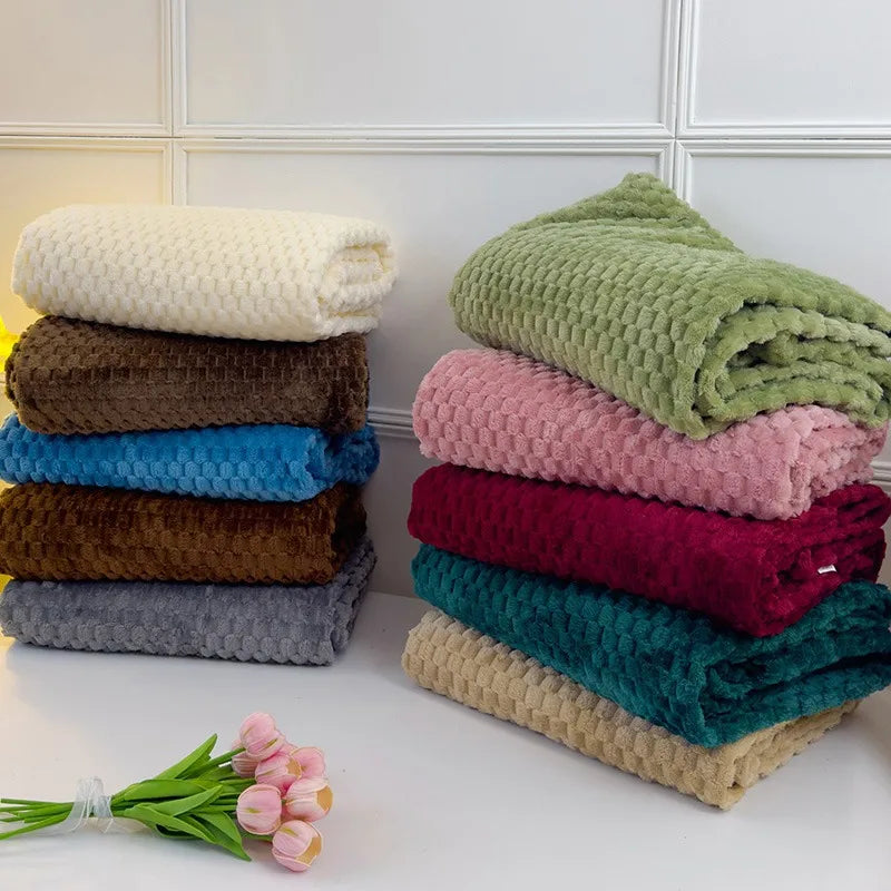 Siopsrl| CosyNest Fleece Blanket | Flannel Fleece Cuddle Blanket | Soft & Lightweight | Warm Sofa Blanket for Autumn & Winter | Gift Idea for Christmas