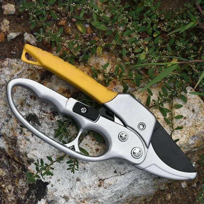 Siopsrl| Tree Wood Trimming Compact Gardening Hand Clippers
