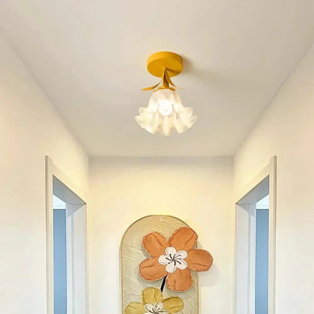 Siopsrl| Mini Pendant Lamp with Floral Motif Classical Elegance in Modern Form