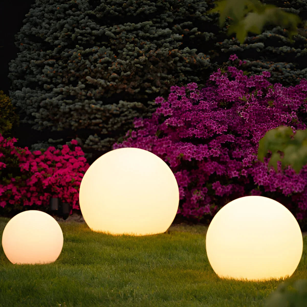 LumiGlobe – Weatherproof Garden Light