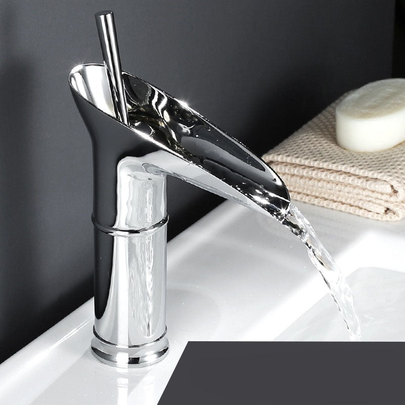 Siopsrl| Antique Brass Waterfall Basin Tap – Vintage Bathroom Mixer Faucet with Hot & Cold Control