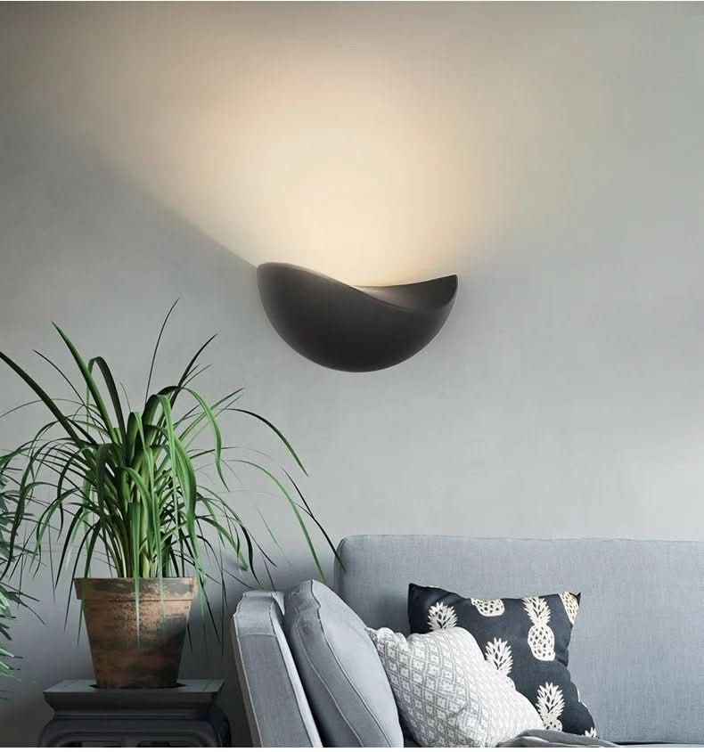 Siopsrl| Minimalist Half-Round LED Wall Light – Modern Indoor/Outdoor Lamp