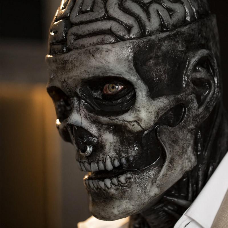 Skeleton Mask - With this you'll have the creepiest face in the world!