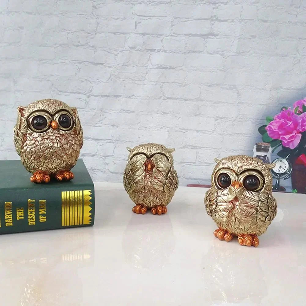 Gold Eagle Owl Decorative Statue – Handcrafted Antique Gold Accent for Elegant Interiors