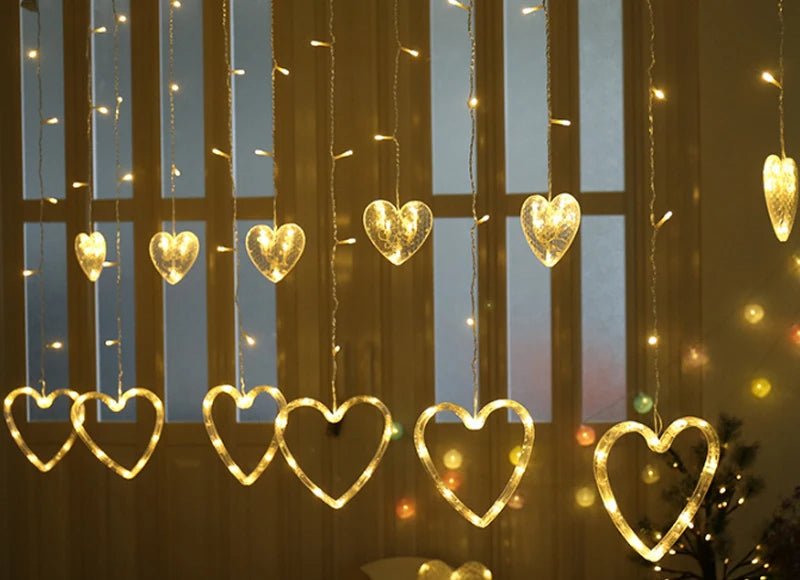 Heart-Shaped LED Curtain Lights – 3.5M Fairy Garland for Valentine’s Day, Weddings, Christmas, and Bedroom Party Decor (220V/110V)