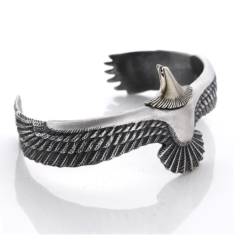 Bracelet in the shape of the special eagle