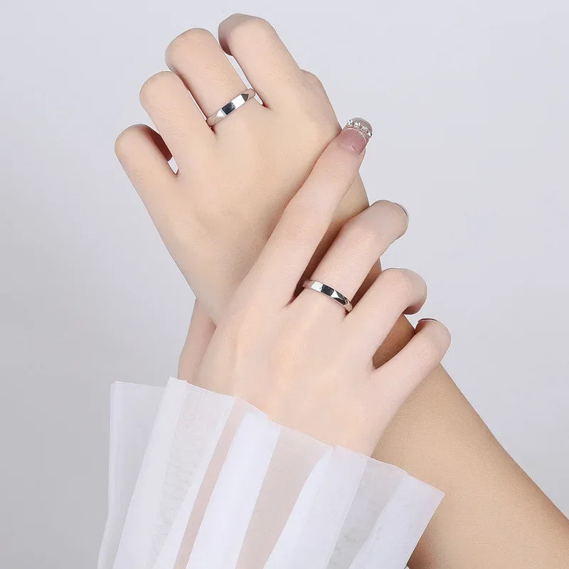 Adjustable Light Sculptured Couple Rings