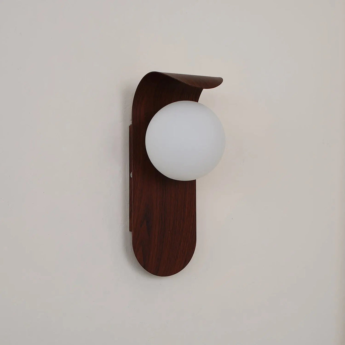 Siopsrl| Carlyle Wall Lamp | Stylish Modern Lighting for Any Room