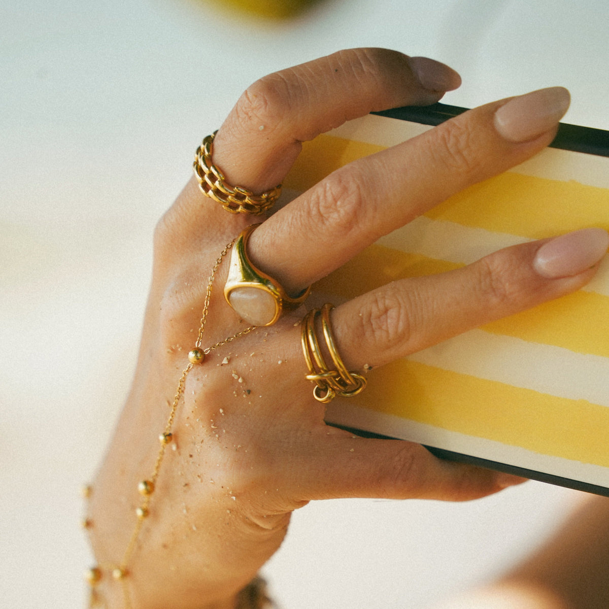 Alaula Gemstone Bold Ring